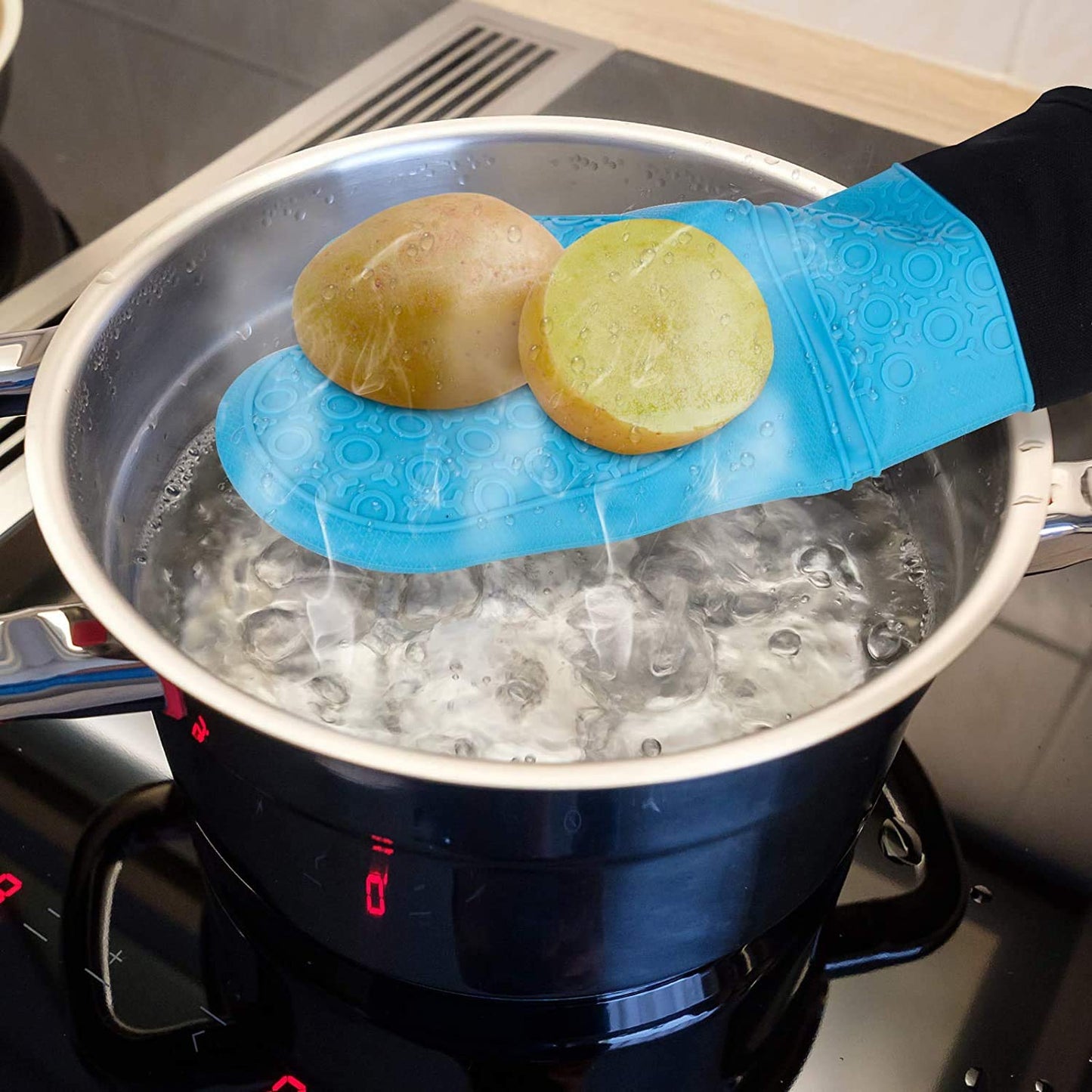 DOCOSS -Proffessional Large Silicone Oven Gloves Heat Proof ,Kitchen Oven Mittens For Baking Heat Resistant Oven Mitts Cotten Quilted Silicone Gloves For Oven,Microwave